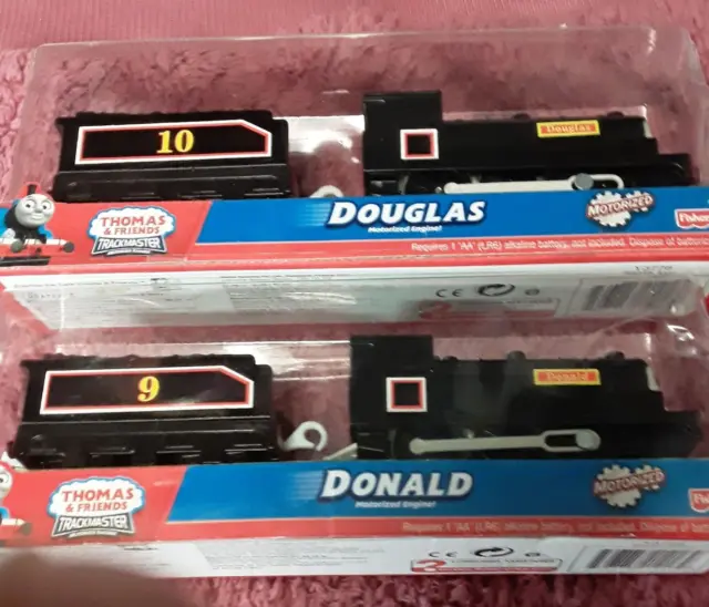 Thomas Trackmaster   Train Motorized Donald & Douglas! Battery Operated