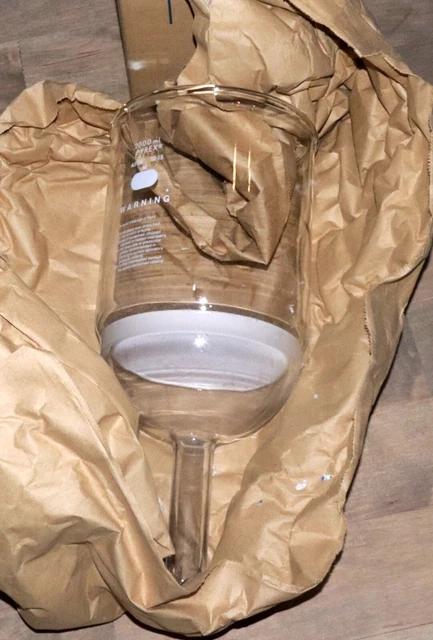 Corning PYREX | 2000mL Glass Medium Fritted Buchner Filter Funnel 36060-2LM