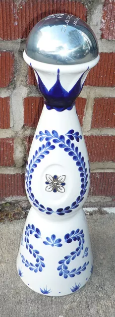 Clase Azul Reposado Tequila Hand Painted 750 ml Bottle EMPTY