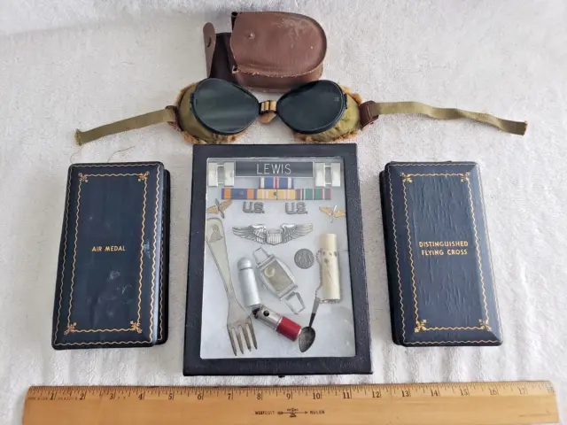 WW2 US Army Air Corps Pilot Grouping - Medal (Named), Goggles, Personal Effects