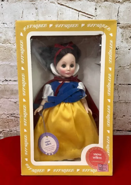 The Wonderful World of Effanbee Dolls Snow White NIB