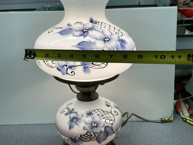 GWTW TABLE LAMP Victorian 3 WAY LIGHT Parlor 20" BRASS Milk Glass Blue Florals 18