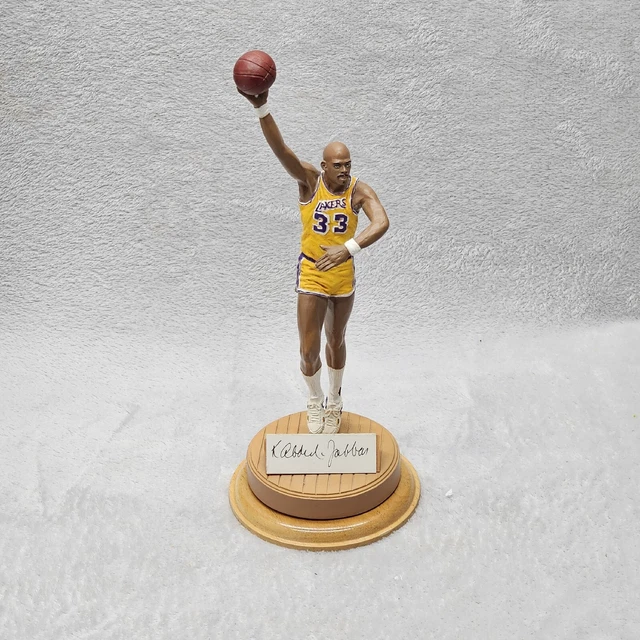 Kareem Abdul-Jabbar Autographed Gartlan Statue  SEE DESCRIPTION