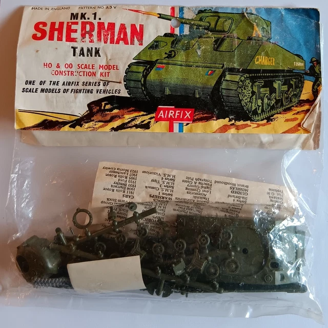 Kit Modello AeroModelBuild Sherman Tank Con Scafo In - Foto 1
