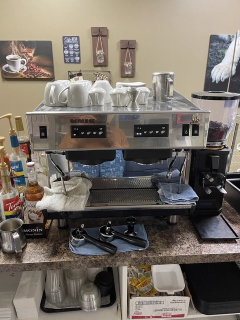 Unic Classic II Espresso Machine and Anfim Scody II Grinder