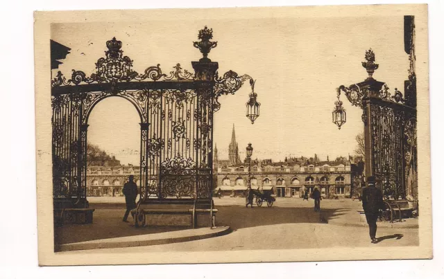 nancy artistique place stanislas ,grilles de jean lamour