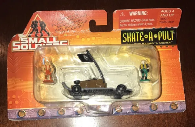 Small Soldiers Skate A Pult with Chip and Archer Micro Toys NEW