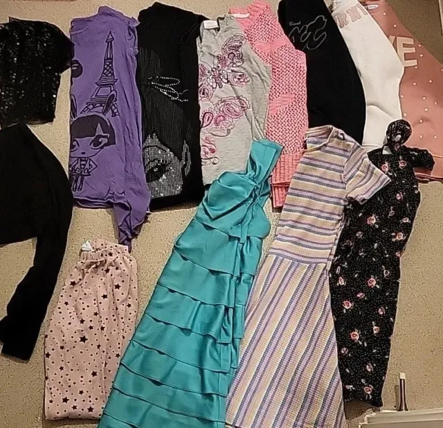 Girls Clothing Bundle Aged 9-10 Years, 13 Items, Used.
