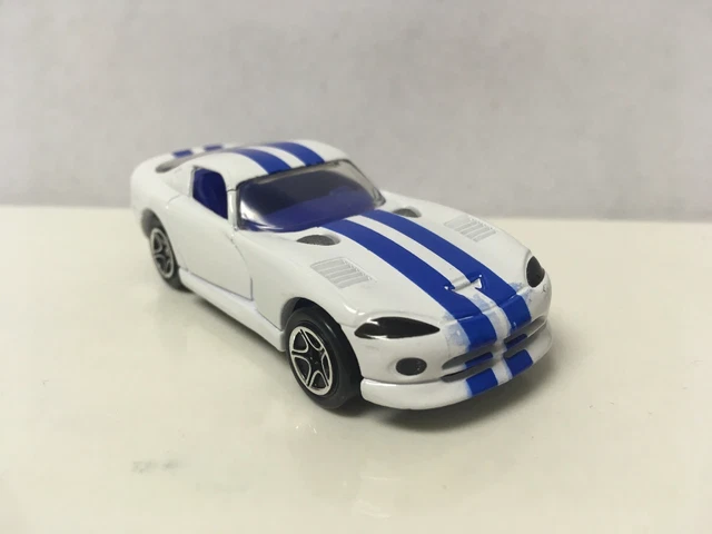 1996 96 Dodge Viper GTS Coupe Collectible 1/64 Scale Diecast Diorama Model