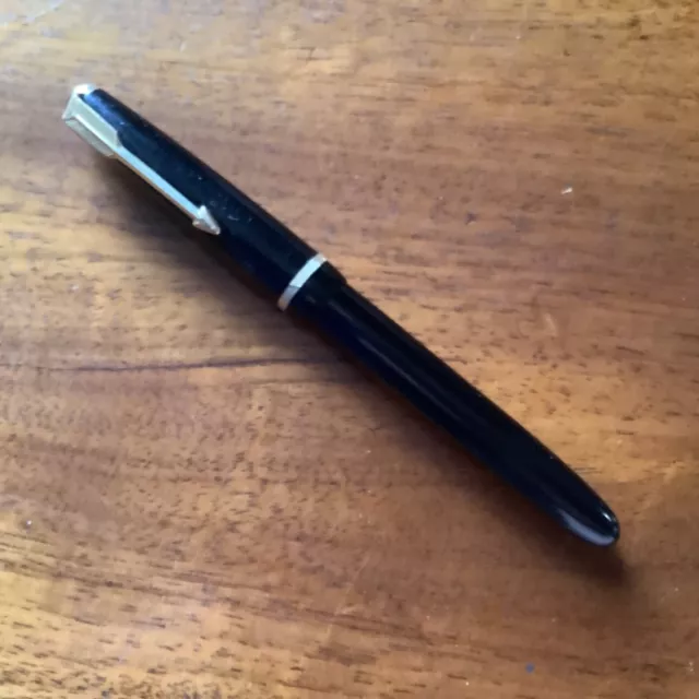 Parker Duofold (14K gold nib) 1950s Black Pen With Gold Coloured Trim