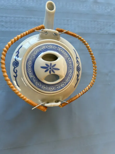 Vintage Rice Grain Porcelain Tea Set Pot 2 Lidded Mugs Chinese 3
