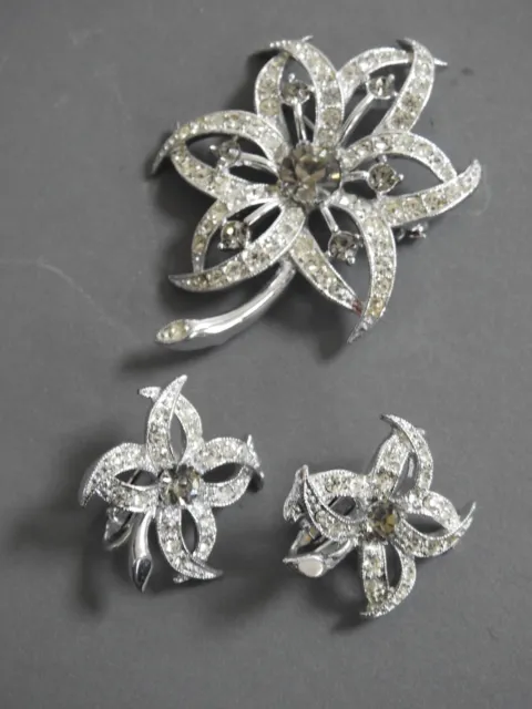 Signed SARAH COVENTRY Col Flower Brooch Pin & Earrings rhinestones