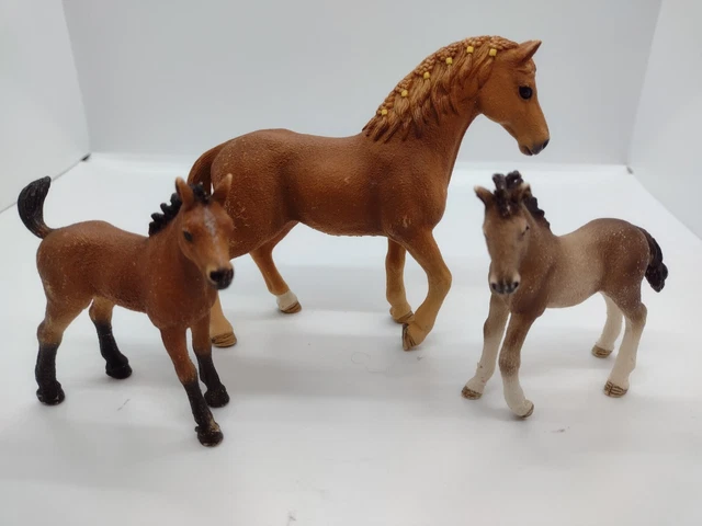 SCHLEICH LOT of includes Schleich Am Limes 69 Horse other