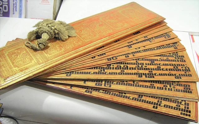 RULES OF CONDUCT FOR BUDDHIST MONKS 19thc. GOLD LACQUER KAMMAVACA SUTRA BOOK 24" 3