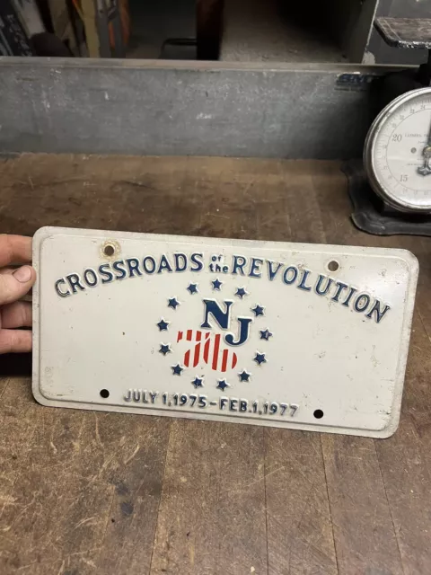 Vintage Crossroads Of The Revolution 76 NJ New Jersey Vanity License Plate Tag