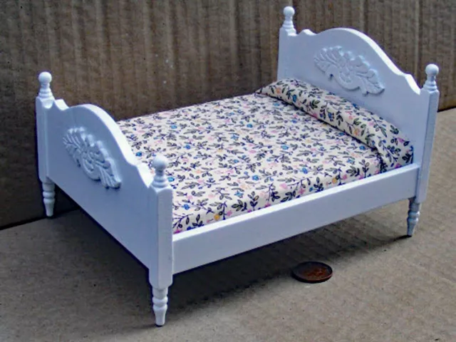 White Painted Double Bed Dolls House Miniature 1:12 Scale Bedroom DF253WH