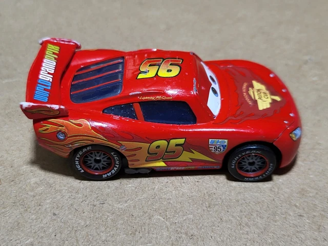 DISNEY PIXAR CARS 2 Lightning McQueen Diecast Piston Cup World Grand ...