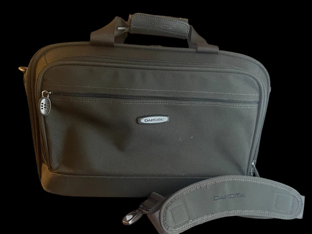 Vintage Dakota by Tumi Green Ballistic Nylon 17” Laptop Computer Carry On Bag