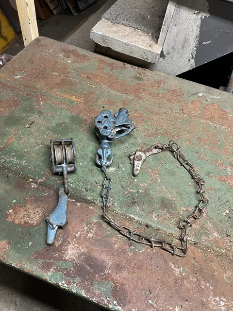 Old Antique cast iron Chain Fall Hoist Come A Long Barn Drop Rope Pulleys Tool