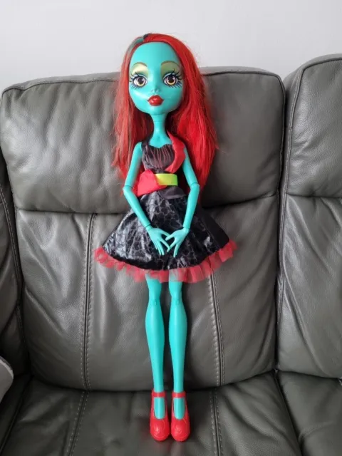 Monster High Lorna McNessie Large Doll 2014 Mattel 27" High Changing Eyes Rare