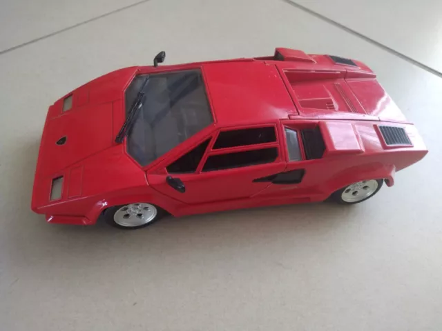 Burago Lamborghini Countach 1/18