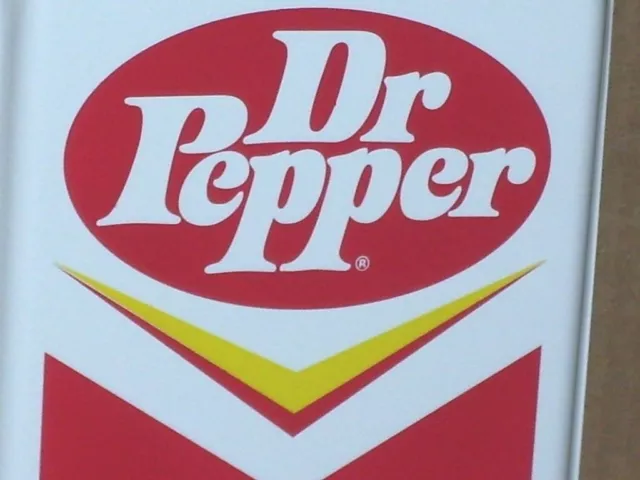 DR PEPPER - Hot Or Cold -- TEXAS SOFT DRINK -- Wall Thermometer -NEVER BEEN USED