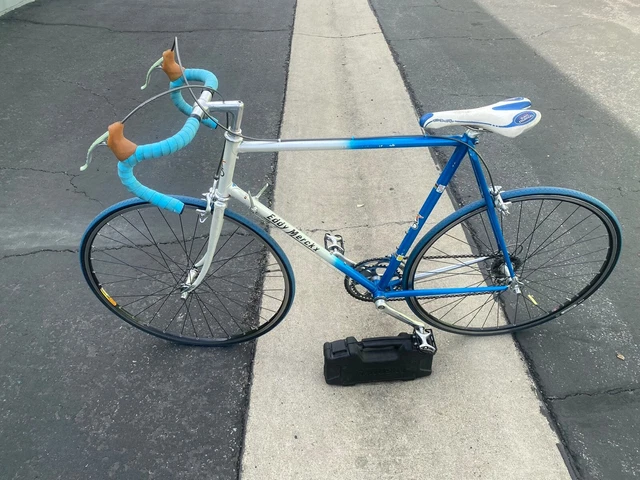 Vintage Eddy Merckx 1986-1988 Strada Road Bike Suntour Groupset Vintage Eddy Merckx 1986-1988 Strada Road Bike Suntour Groupset