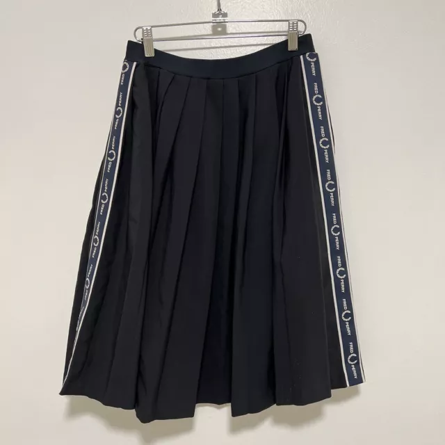 Fred Perry Pleated Skirt With Brand Taping In Navy Women’s Size 6 Waistband