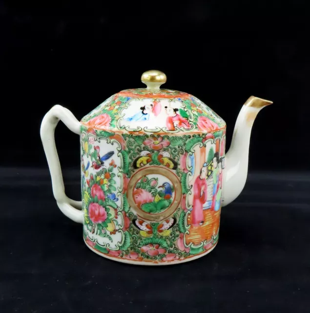 Late 1800s Chinese Export Porcelain Famille Rose Medallion Mandarin Teapot