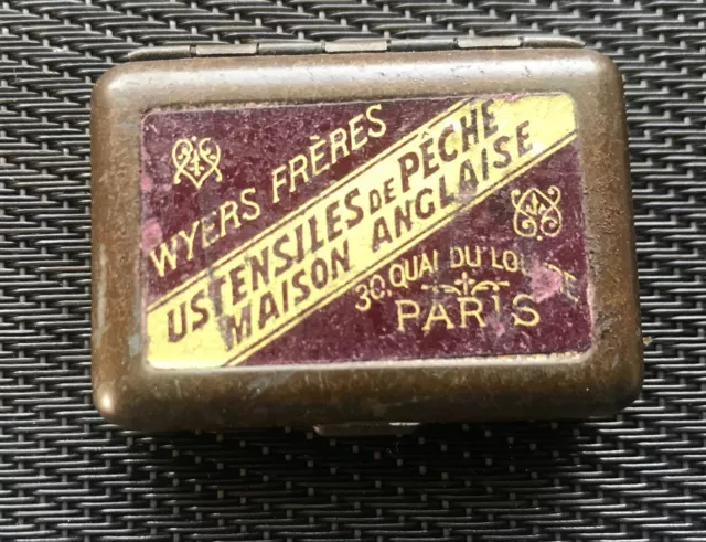Petite boîte métal Ustensiles de pêche Wyers Frères maison anglaise Paris