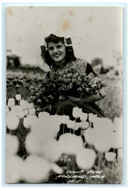 Tulip Picking Time Holland Mi Michigan Real Photo Rppc Postcard (Bh19)