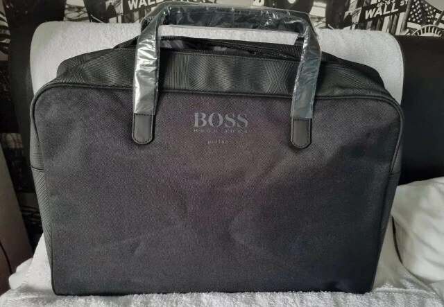 HUGO Borsa Nesh R Bumbag In Pelle – Marsupio Uomo Con Logo Rivisitato, Eleganza Moderna E Pratica (32x15,5x6 Cm) - 4