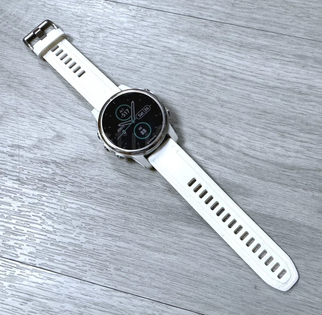 GARMIN FENIX 5S Plus Sapphire 42mm maps music GPS 16GB VGC