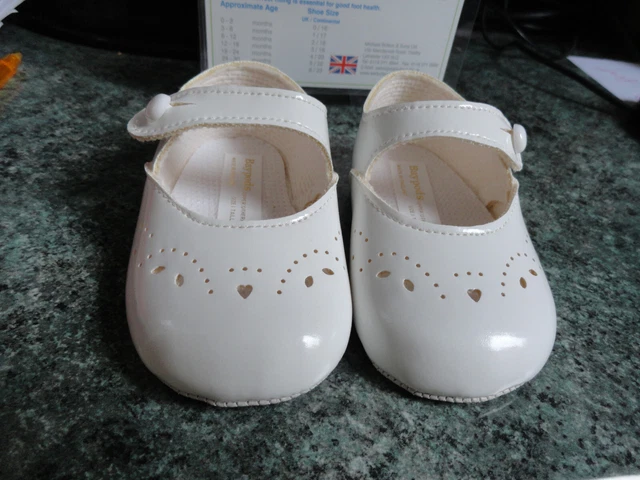 chaussures bébé Baypods pointure17 UK size 1