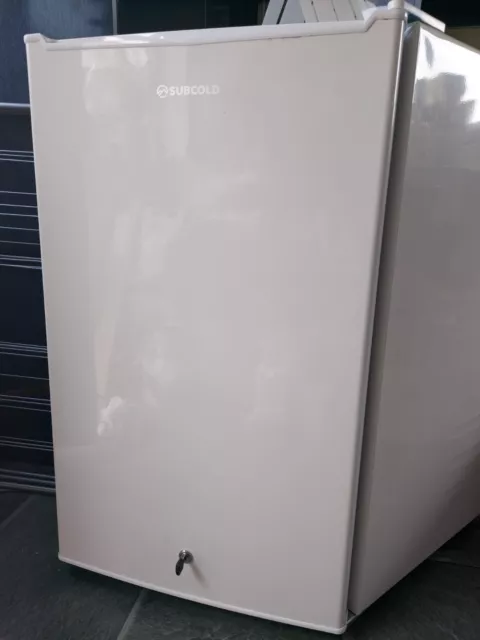 Sub Cold White under counter Fridge Freezer 100L with adjustable door opening