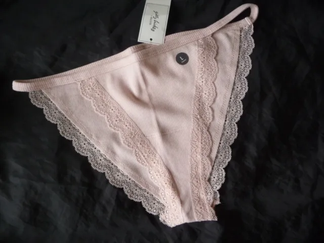 L, GILLY HICKS Lace Trim Ribbed String Cheeky panty, pale peach, NEW £6.00  - PicClick UK