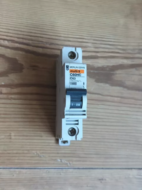 MERLIN GERIN Schneider  MCB 63 AMP C60HC  Single Pole 25652 C63 FREE FIRST CLASS