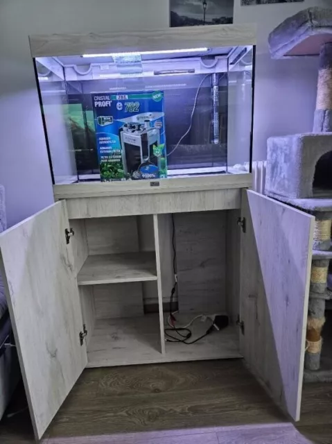 aquarium 130l + pompe externe JBL e702 et chauffage 2