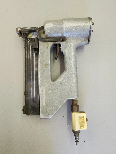 Senco Model M1 Heavy Duty 7/16" Medium Crown Stapler Staple Gun Senco Model M1 Heavy Duty 7/16" Medium Crown Stapler Staple Gun