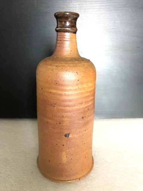 bouteille en Grès de La Borne Pierre Digan  ceramique design artisanat poterie