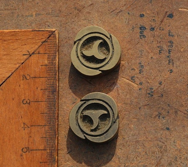 2x Messingornament Zierornament Messing Buchbinden Jugendstil Ornament vintage~~