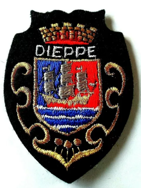 ECUSSON DIEPPE ♦ SEINE MARITIME ♦  NORMANDIE ♦ Brodé ♦