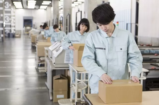 Priority shipping service (purchasers only)
