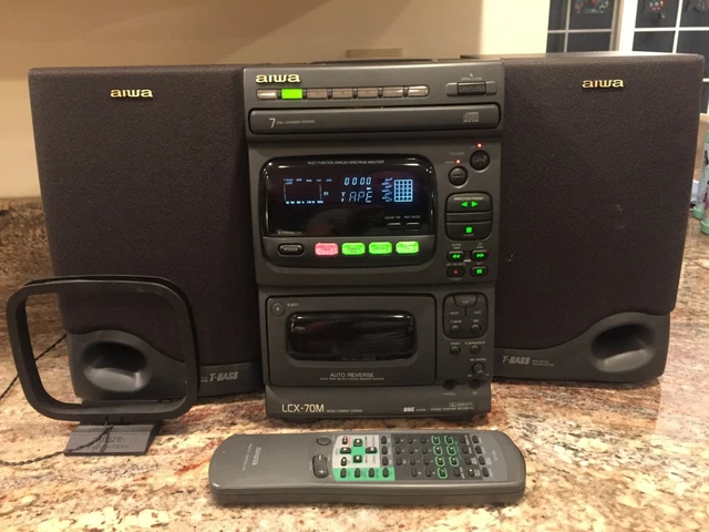 AIWA LCX-70M Compact Cd Player Stereo System plus speakers