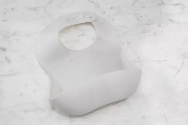 2 x Silicone Baby Scoop Bib Waterproof Soft Food Pocket Adjustable Roll Up