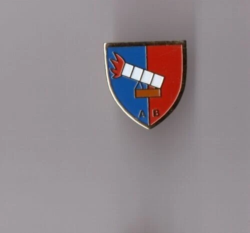pin's armée / insigne FFI BM4 Compagnie Chambarand (argenté) hauteur: 1,7 cm