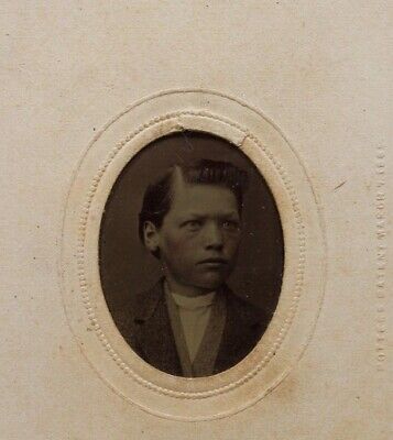 C.1860s Tintype Handsome Young Man Boy Gem Potters Patent CDV Paper Case D30103