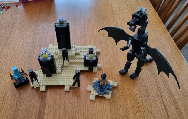 Lego Minecraft The Ender Dragon Retired Set 21117 with Instructions