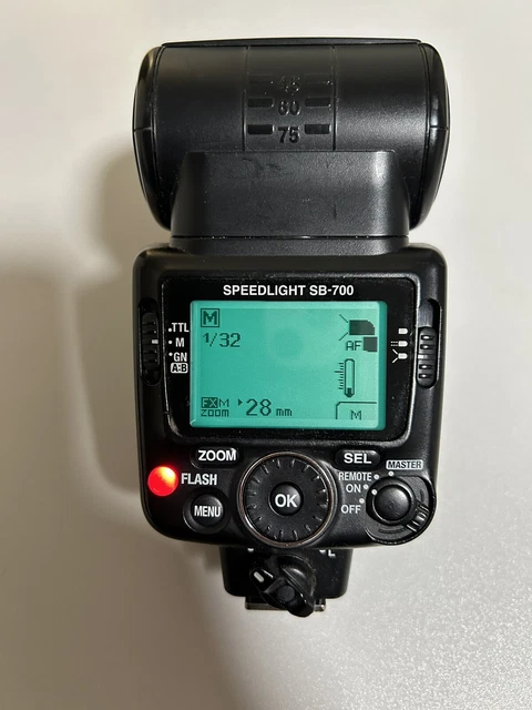 Nikon AF Speedlight Shoe Mount Flash for Nikon DSLR Cameras SB-700
