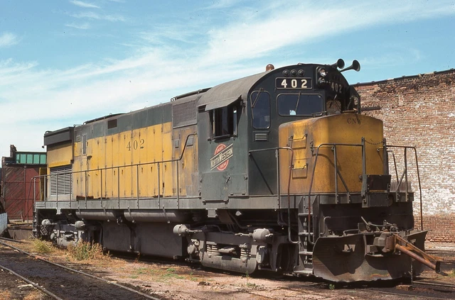 T: Original Slide CNW North Western Alco C425 #402 - Huron SD 1975